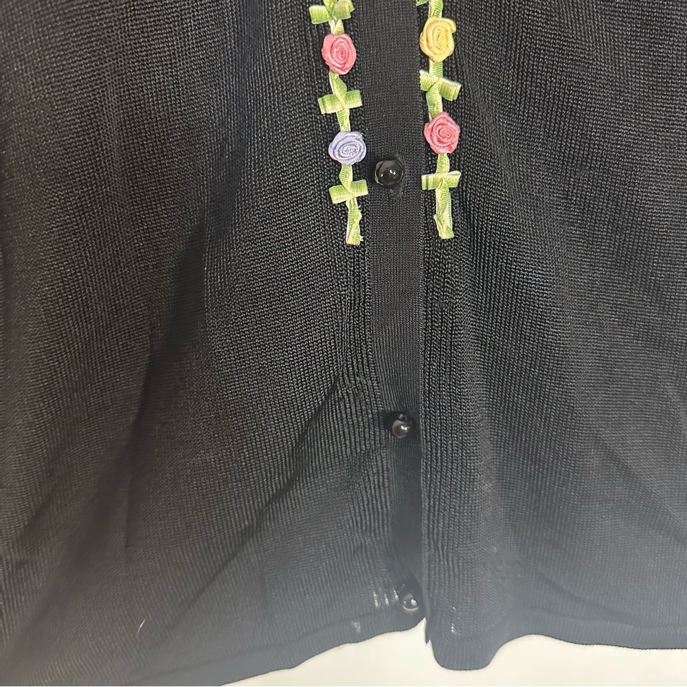 Lilly‎ Black Embroidered Floral Button Front Cardigan Sweater M - Picture 7 of 16